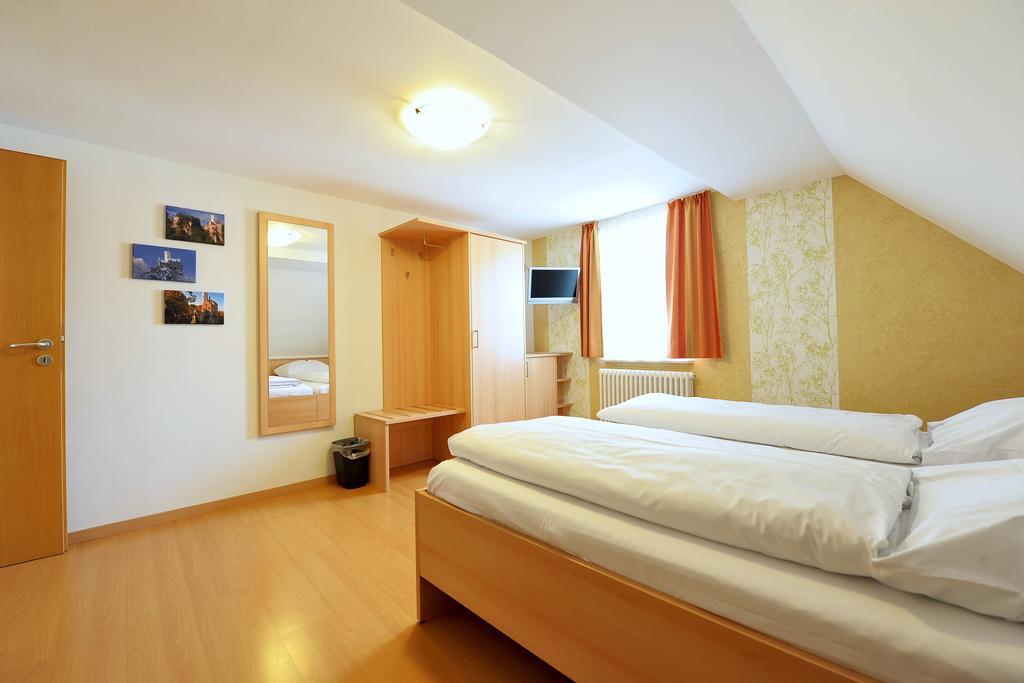 Gasthof Zum Lamm Gomadingen Esterno foto